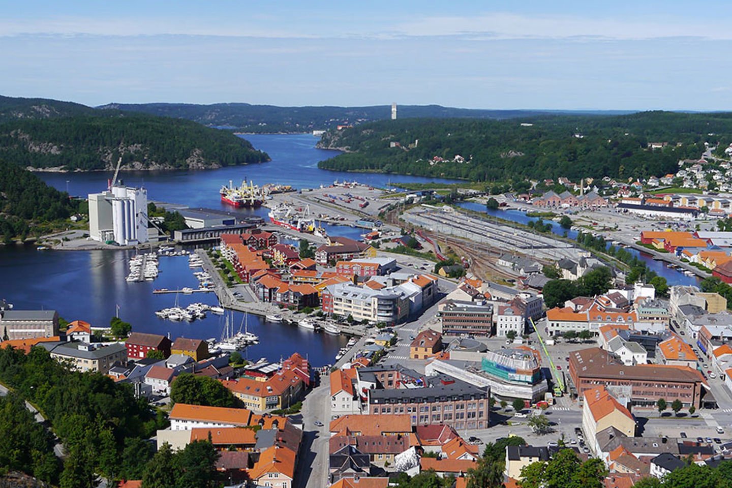 Halden by |