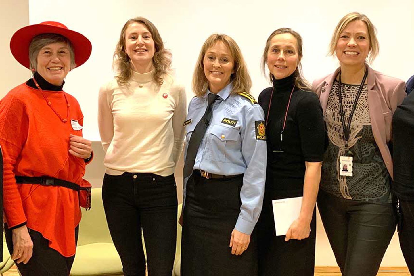 Nina Langslet, Sidsel Sandelien, Sunniva Holmås Eidsvoll, Christina T. Rooth, Sissel Engblom,