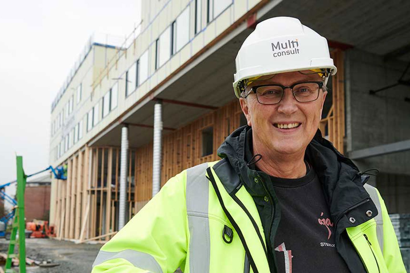 Multiconsult og Thor Henden lanserer nettløsningen multiDoor. Åsane videregående skole er ett av